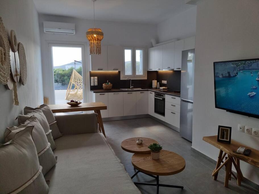 Kryni Deluxe Houses Adamantas  Екстериор снимка