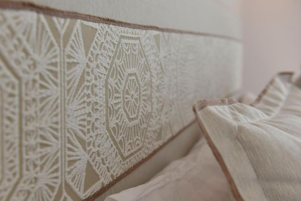 Kryni Deluxe Houses Adamantas  Екстериор снимка