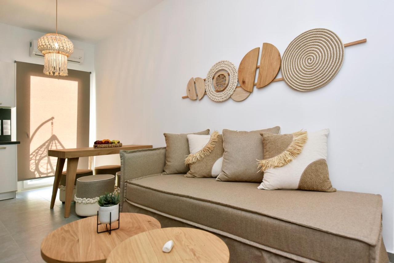 Kryni Deluxe Houses Adamantas  Екстериор снимка