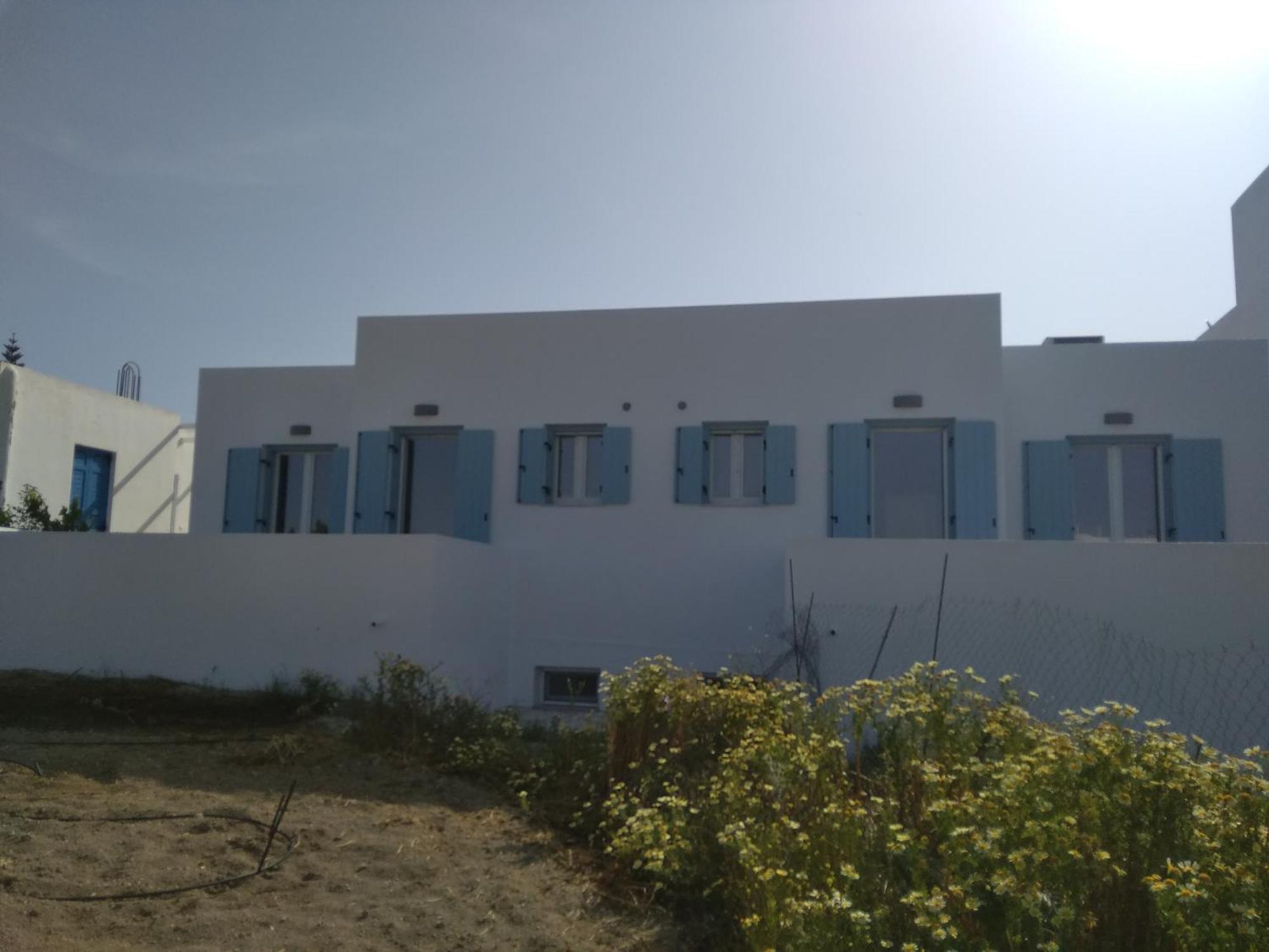 Kryni Deluxe Houses Adamantas  Стая снимка